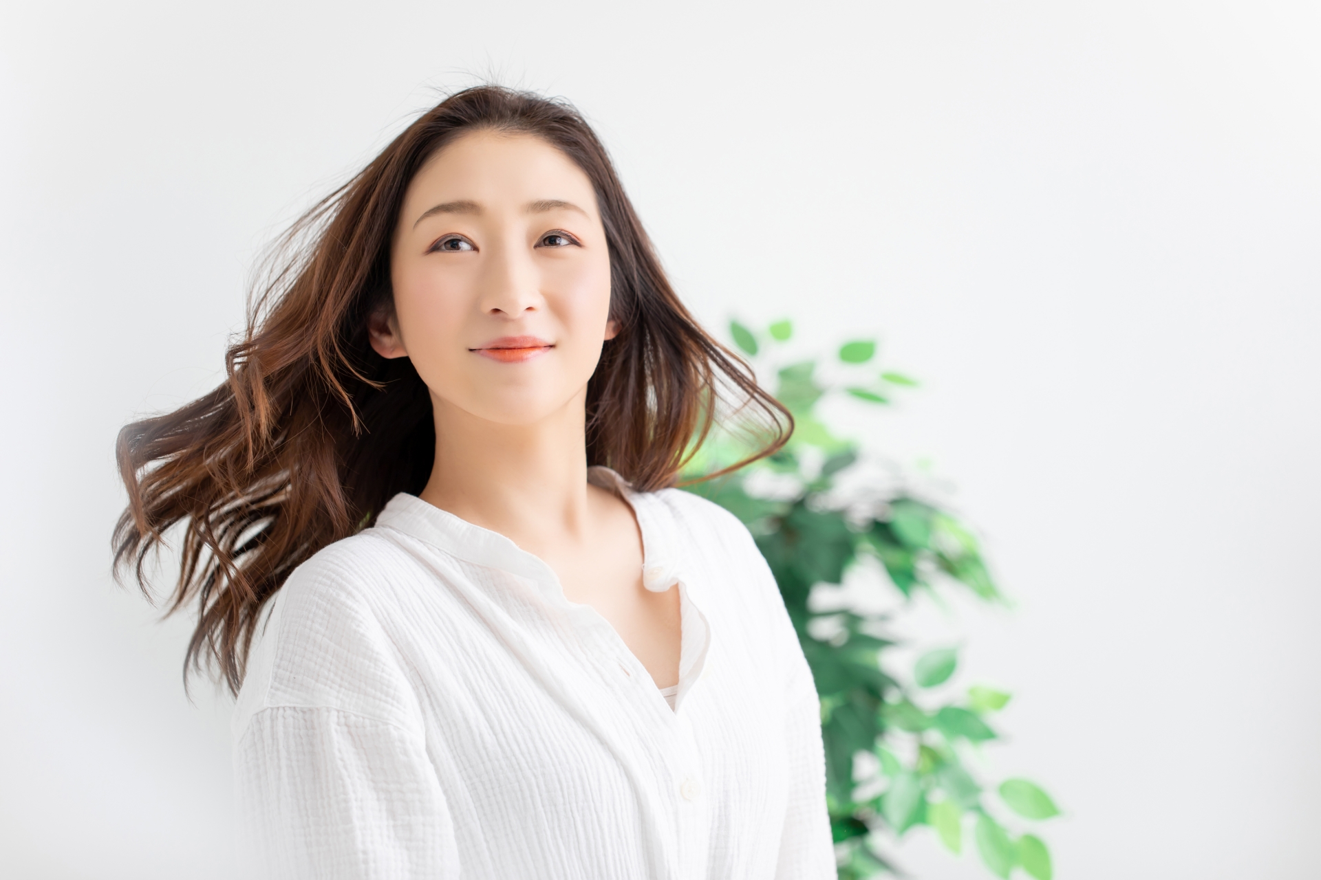 男性にも人気のエステやヘッドスパ、レディースシェービングなら貝塚市・貝塚久保団地近くの美容室「ビューティーサロンユートピア」。福祉理美容士による訪問カットも対応しております。